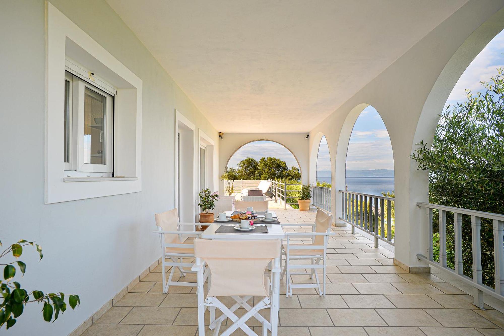 Villa Lioniskari Seaviews - Paxoi'S Private Pool Oasis à Porto Ozias Extérieur photo